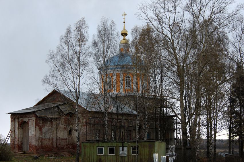 Рюминское. Церковь Тихвинской иконы Божией Матери. фасады