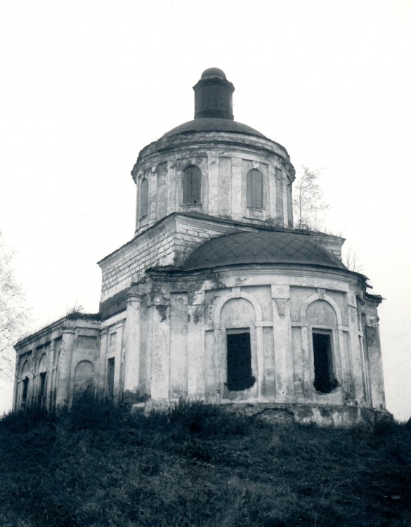 Церковь Тихвинской иконы Божией Матери, Рюминское (Александровский район, Владимирская область). фасады