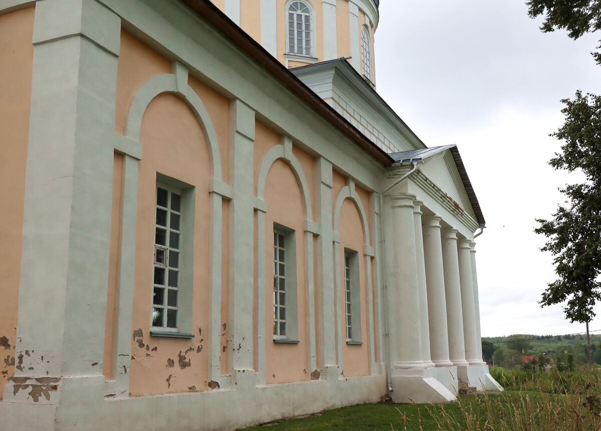Церковь Тихвинской иконы Божией Матери, Рюминское (Александровский район, Владимирская область). фасады, Южный фасад