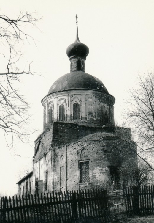 Церковь Троицы Живоначальной, Горки (Александровский район, Владимирская область). фасады
