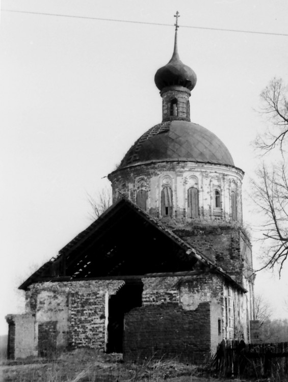 Горки. Церковь Троицы Живоначальной. фасады