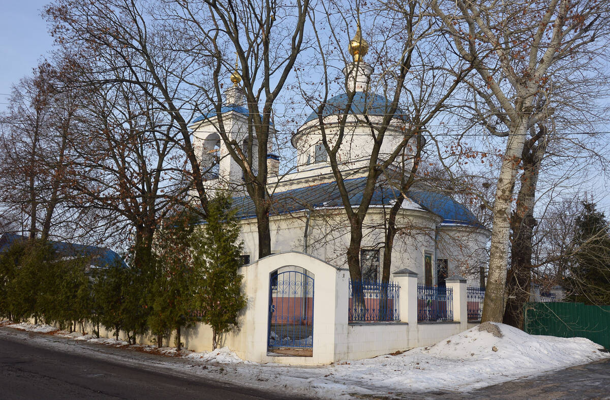 Церковь Димитрия Солунского, Малахово (Раменский район и гг. Бронницы, Жуковский, Московская область). фасады