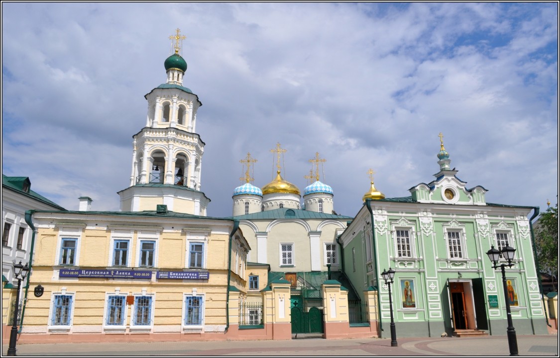 Вахитовский район. Собор Николая Чудотворца. фасады