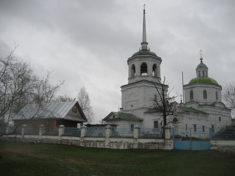 Церковь Похвалы Пресвятой Богородицы, Орёл (Усольский район, Пермский край). общий вид в ландшафте