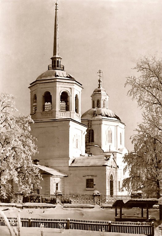 Церковь Похвалы Пресвятой Богородицы, Орёл (Усольский район, Пермский край). архивная фотография, фото с сайта http://pstroganov.com/?memorial