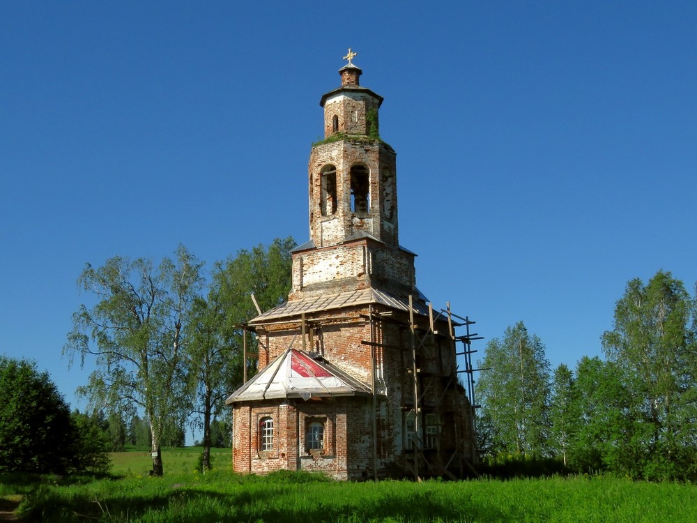 Церковь Покрова Пресвятой Богородицы, Верх-Усолка, урочище (Соликамский район и г. Соликамск, Пермский край). фасады