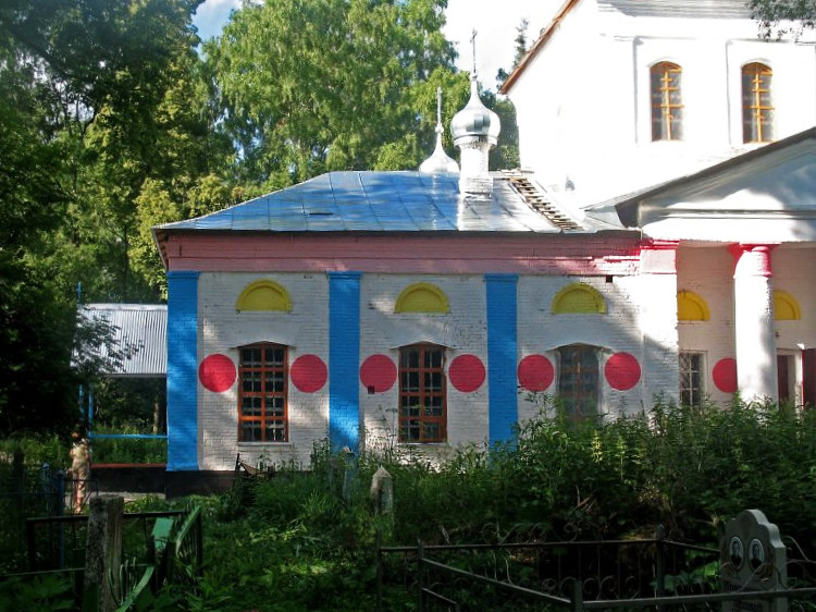 Церковь Преображения Господня, Дунилово (Шуйский район, Ивановская область). архитектурные детали, Трапезная с приделами Боголюбской Божией Матери и Св. Жен Мироносиц после ремонта