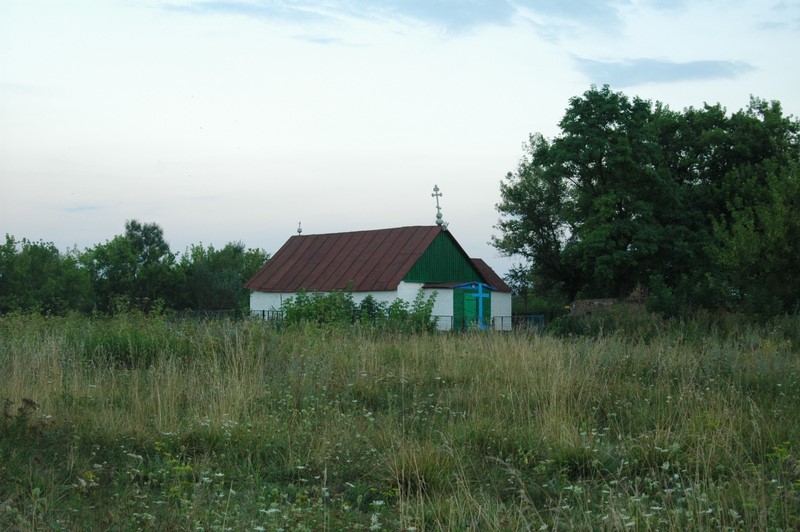 Михайловка. Церковь Троицы Живоначальной. общий вид в ландшафте