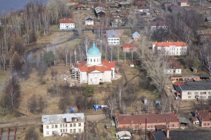 Чёрмоз. Церковь Рождества Пресвятой Богородицы. общий вид в ландшафте