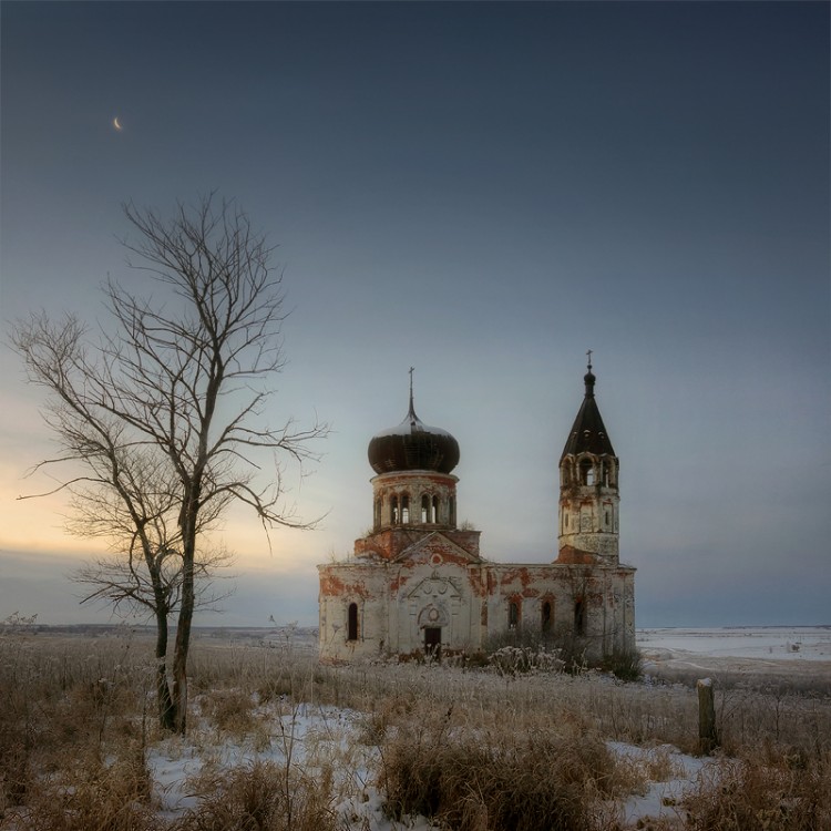 Анненково, урочище. Церковь Троицы Живоначальной. художественные фотографии