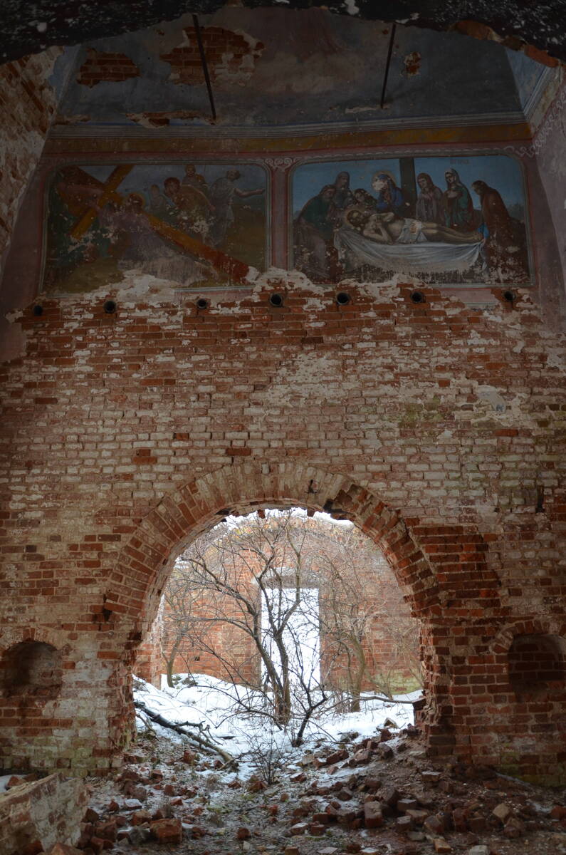 Церковь Михаила Архангела, Лаптево (Мещовский район, Калужская область). интерьер и убранство