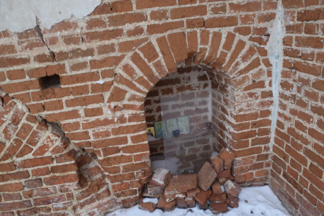 Церковь Казанской иконы Божией Матери, Никольское-на-Серёне (Мещовский район, Калужская область). интерьер и убранство