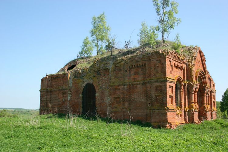 Церковь Троицы Живоначальной, Изъялово (Мещовский район, Калужская область). фасады