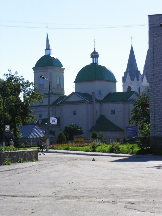 Церковь Успения Пресвятой Богородицы, Бар (Жмеринский район, Украина, Винницкая область). фасады