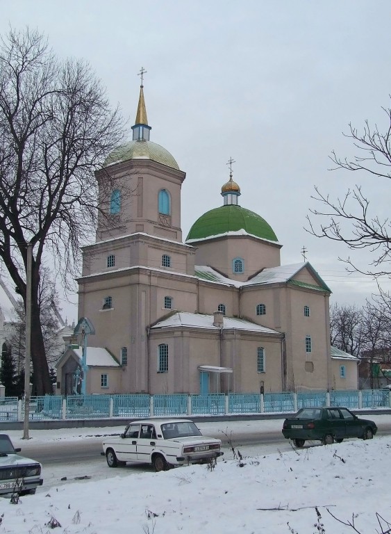 Бар. Церковь Успения Пресвятой Богородицы. фасады