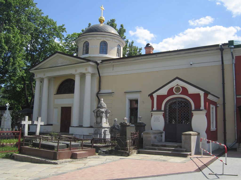 Донской. Донской монастырь. Церковь Михаила Архангела. фасады