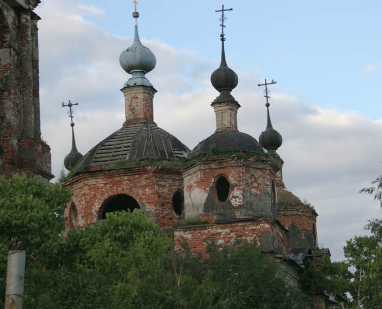 Церковь Георгия Победоносца, Малая Шугорь (Ростовский район, Ярославская область). архитектурные детали