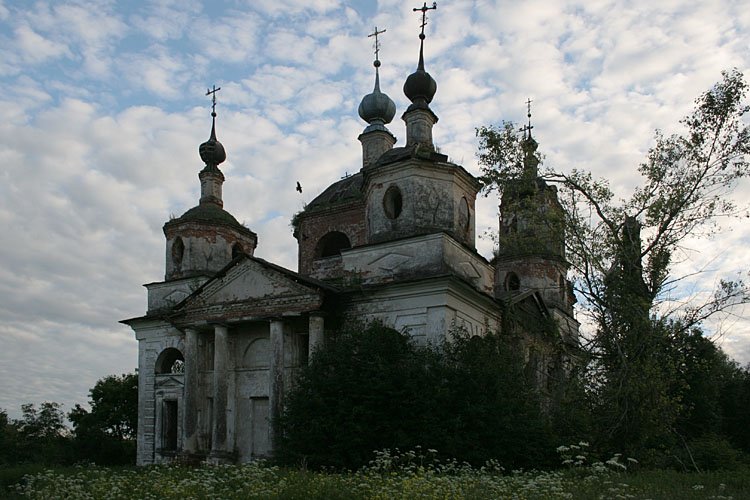 Церковь Георгия Победоносца, Малая Шугорь (Ростовский район, Ярославская область). фасады
