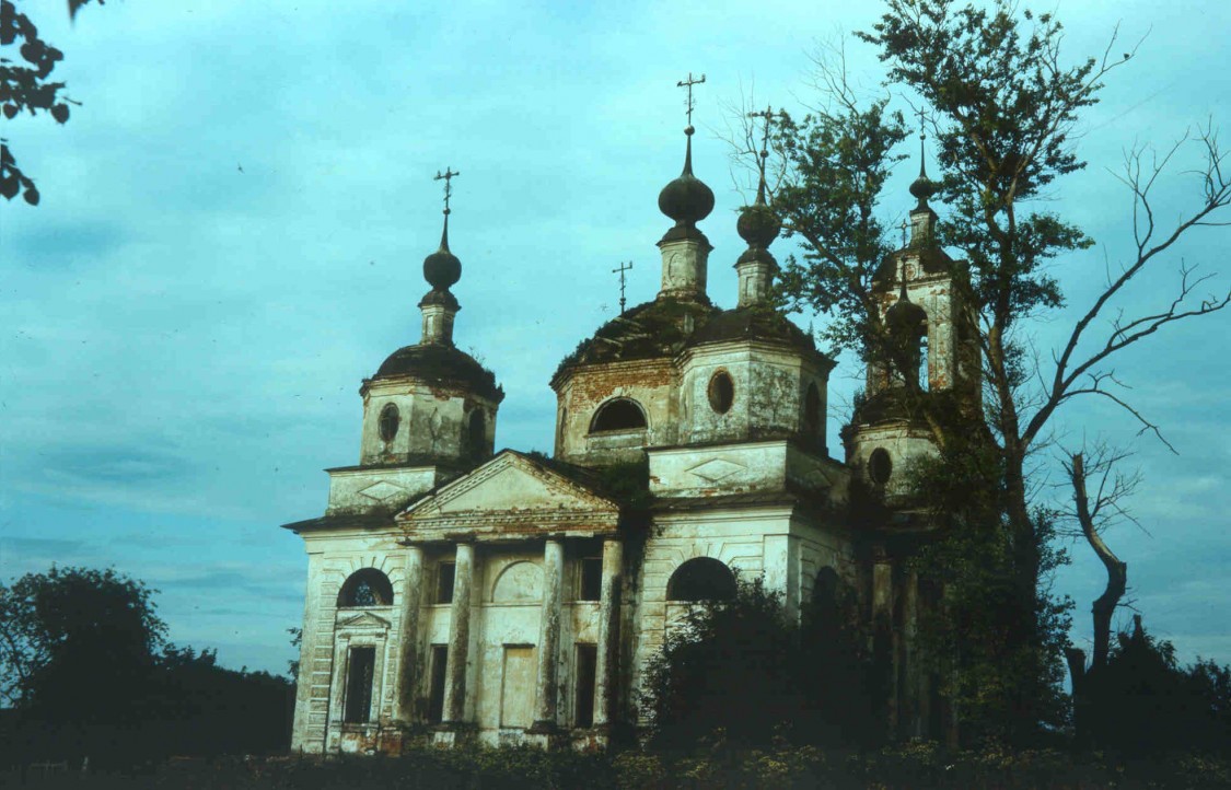 Церковь Георгия Победоносца, Малая Шугорь (Ростовский район, Ярославская область). фасады