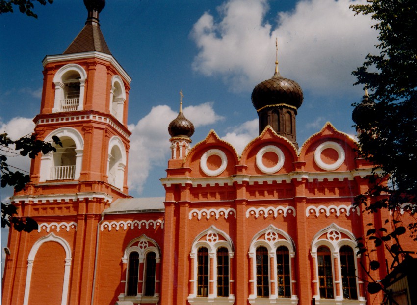 Церковь Успения Пресвятой Богородицы (каменная), Трахонеево (Химкинский городской округ, Московская область). фасады