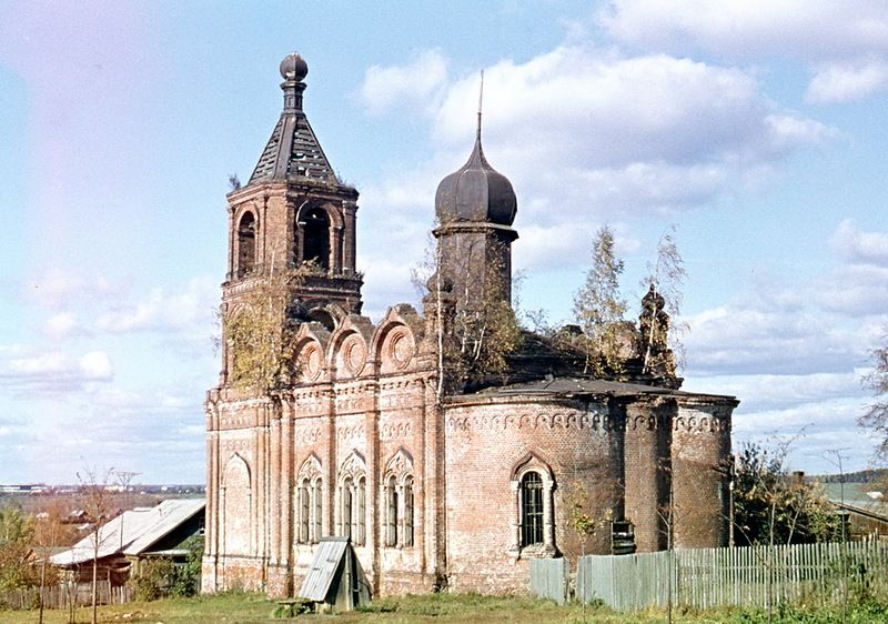 Церковь Успения Пресвятой Богородицы (каменная), Трахонеево (Химкинский городской округ, Московская область). архивная фотография, Фото 1980-х гг. http://ikuv.livejournal.com/5138.html