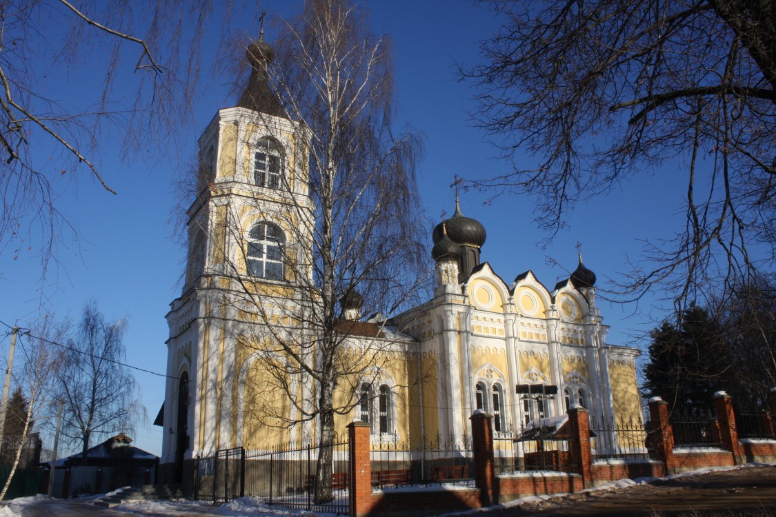 Церковь Успения Пресвятой Богородицы (каменная), Трахонеево (Химкинский городской округ, Московская область). фасады