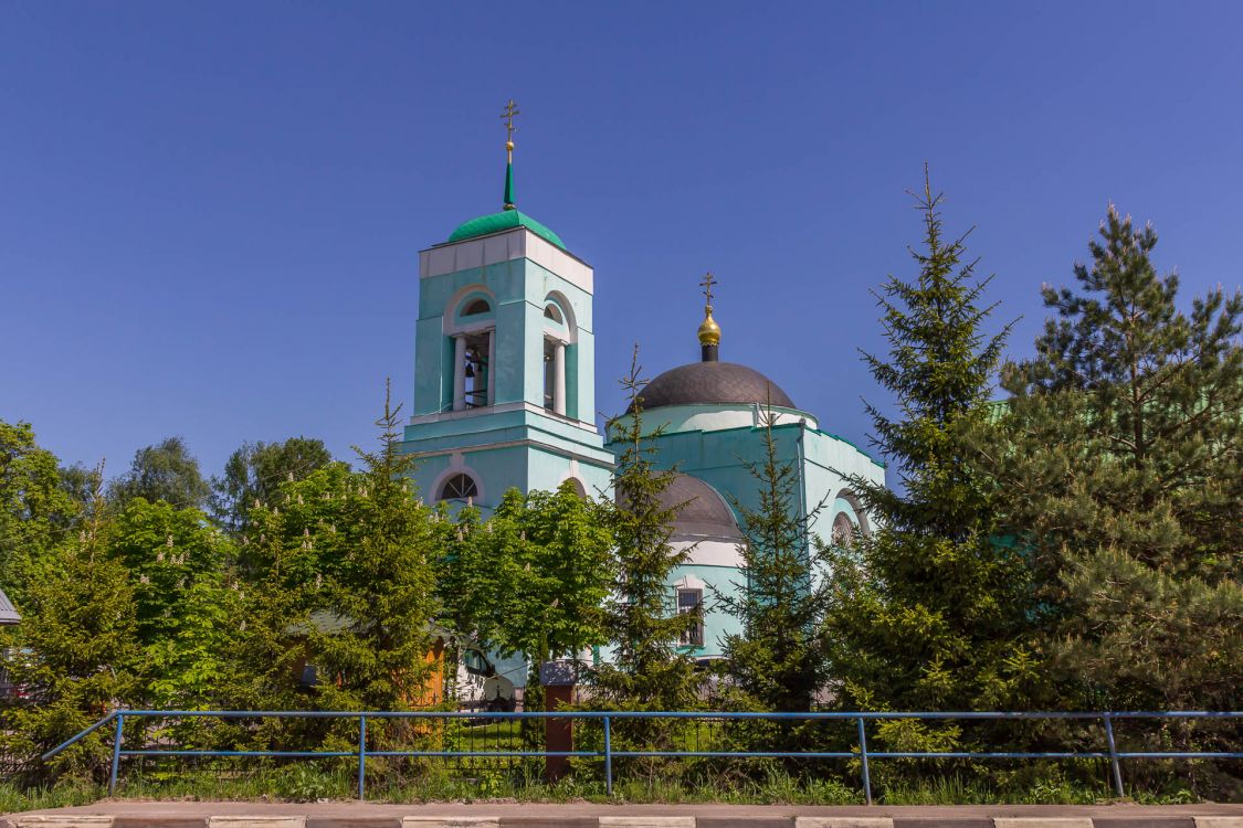 Коледино. Церковь Троицы Живоначальной. фасады