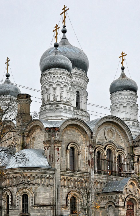 Воскресенский Федоровский мужской монастырь. Собор Успения Пресвятой Богородицы, Сергеево (Шуйский район, Ивановская область). архитектурные детали