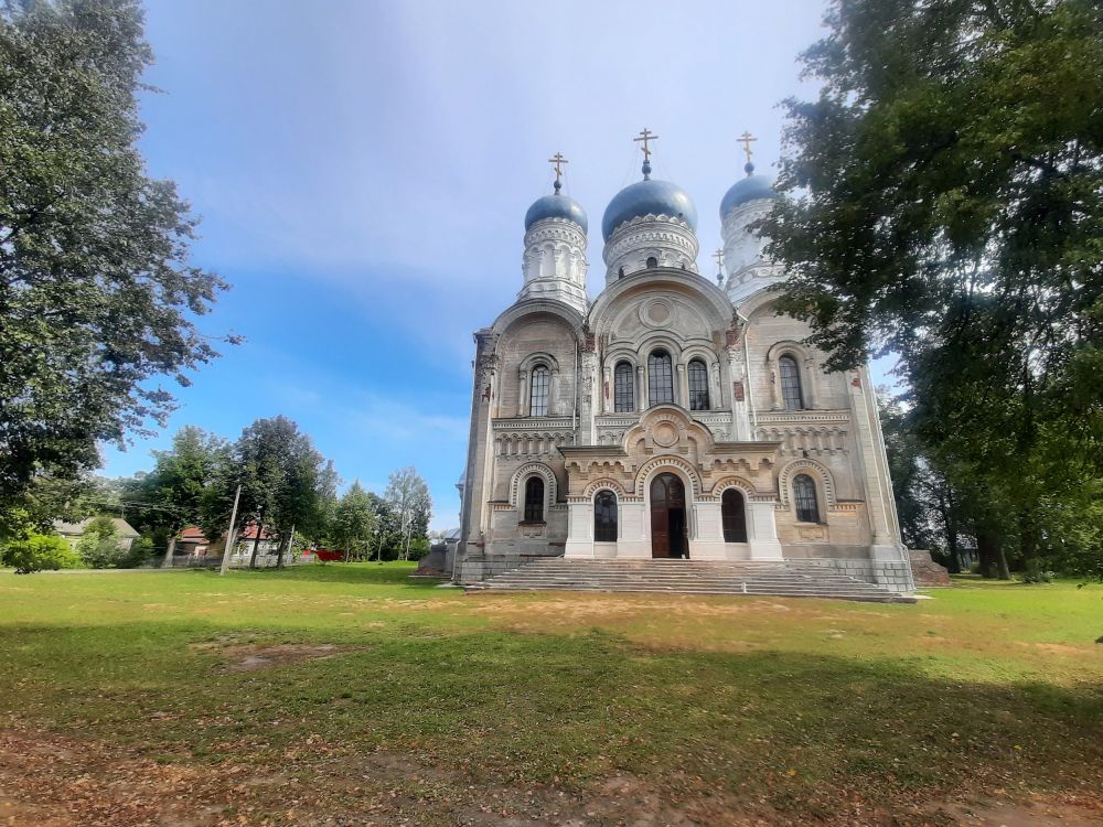 Воскресенский Федоровский мужской монастырь. Собор Успения Пресвятой Богородицы, Сергеево (Шуйский район, Ивановская область). фасады