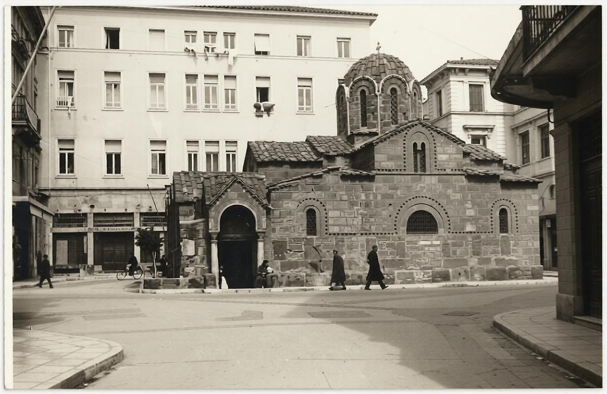 Фото 1943 г. с аукциона e-bay.de, архивная фотография. Церковь Введения во храм Пресвятой Богородицы, Афины (Αθήνα) (Аттика (Ἀττική), Греция)