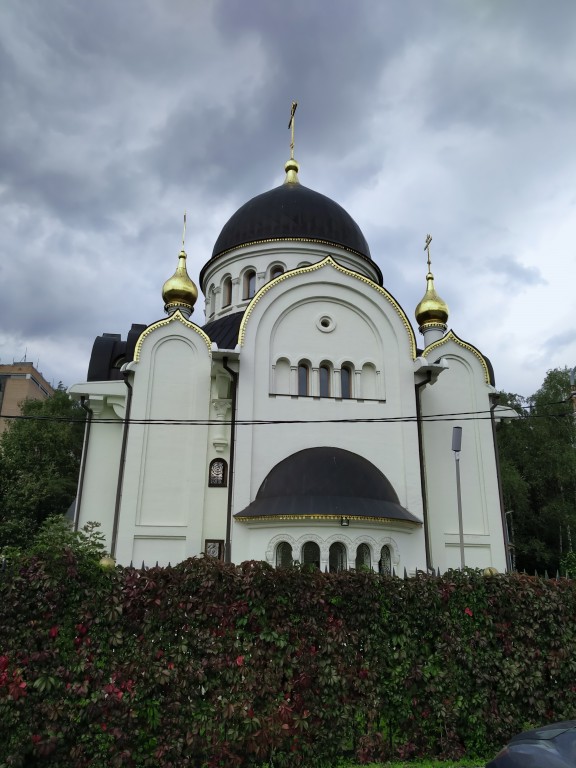 Церковь Луки (Войно-Ясенецкого) при 3 ЦВКГ им. А.А. Вишневского, Новый (Красногорский городской округ, Московская область). фасады