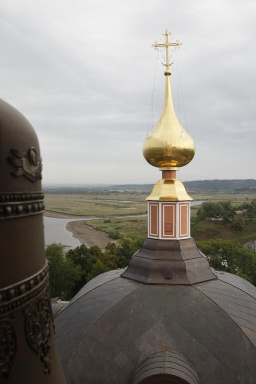 Церковь Троицы Живоначальной, Нижние Муллы (Пермский район, Пермский край). архитектурные детали, Вид купола храма с колокольни