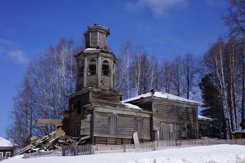 Берёзовка. Церковь Рождества Христова. фасады