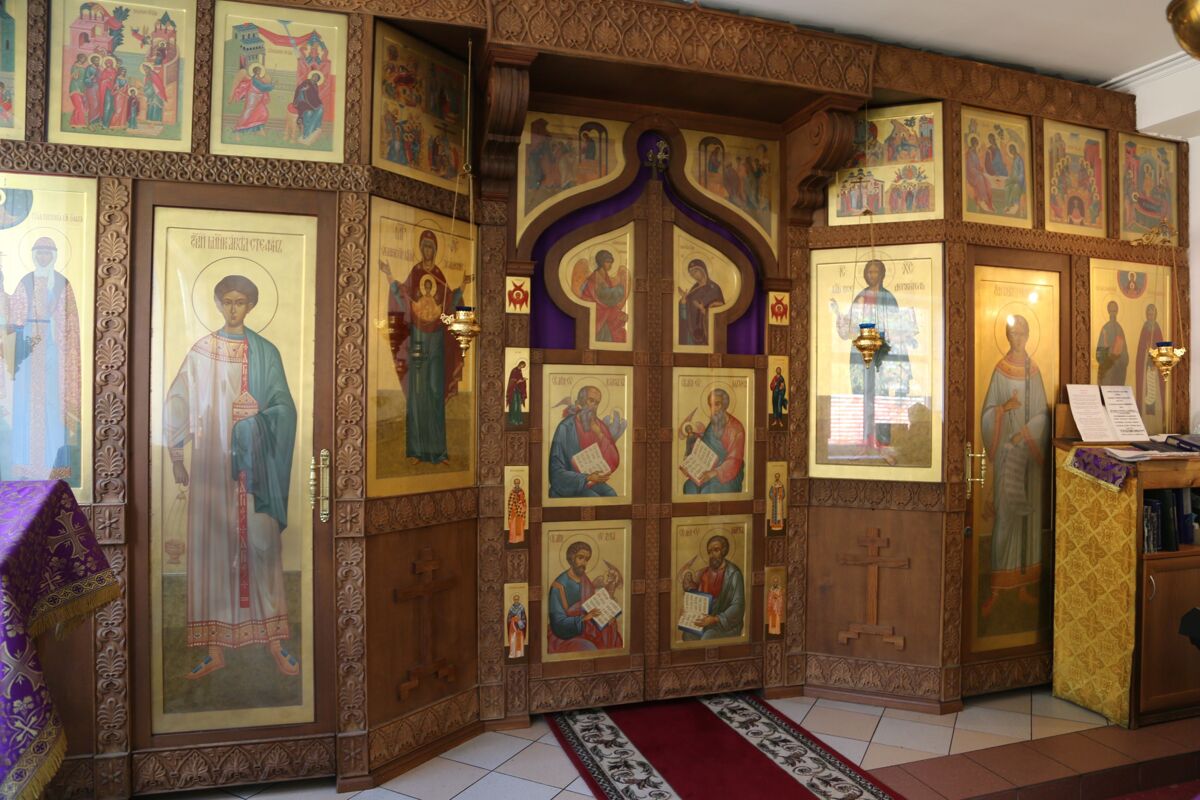 Церковь Филарета, митрополита Московского, Лобня (Мытищинский городской округ и гг. Долгопрудный, Лобня, Московская область). интерьер и убранство