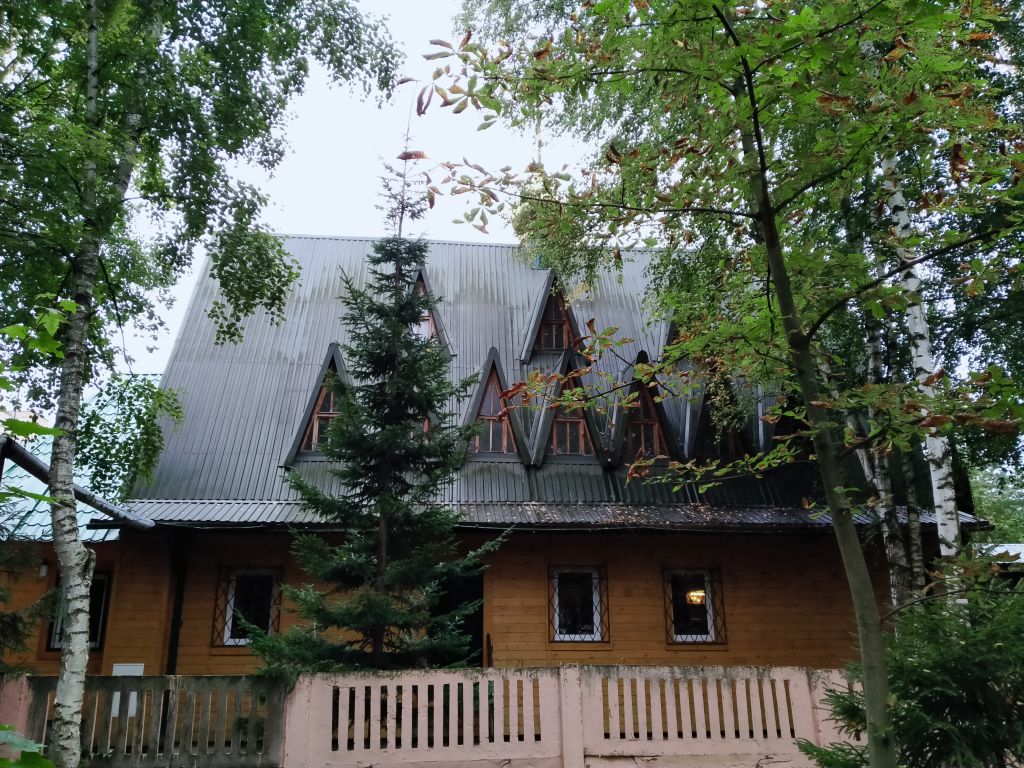 Храм-часовня Матроны Московской при Лобненской горбольнице, Лобня (Мытищинский городской округ и гг. Долгопрудный, Лобня, Московская область). фасады