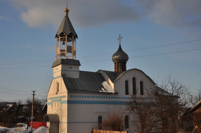 Церковь Михаила Архангела в Пучкове, Лобня (Мытищинский городской округ и гг. Долгопрудный, Лобня, Московская область). фасады