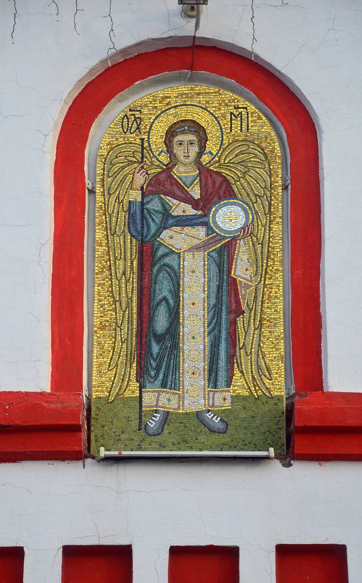 архитектурные детали. Церковь Михаила Архангела в Пучкове, Лобня (Мытищинский городской округ и гг. Долгопрудный, Лобня, Московская область)