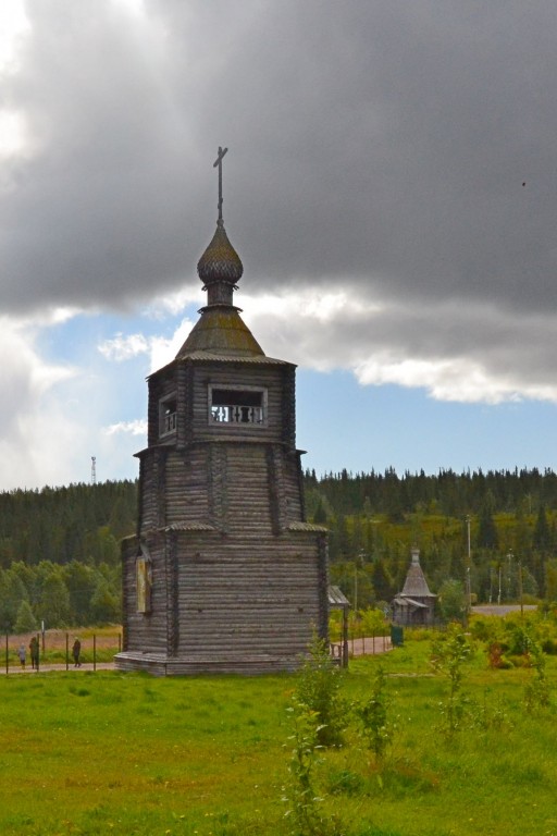 Храмовый комплекс Пречистенской (Успенской) стороны. Колокольня, Варзуга (Терский район, Мурманская область). фасады