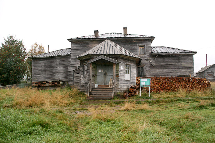Церковь Николая Чудотворца, Варзуга (Терский район, Мурманская область). фасады