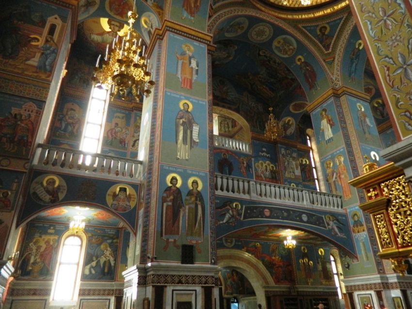 Кафедральный собор Воскресения Христова, Ханты-Мансийск (Ханты-Мансийский район и г. Ханты-Мансийск, Ханты-Мансийский автономный округ). интерьер и убранство