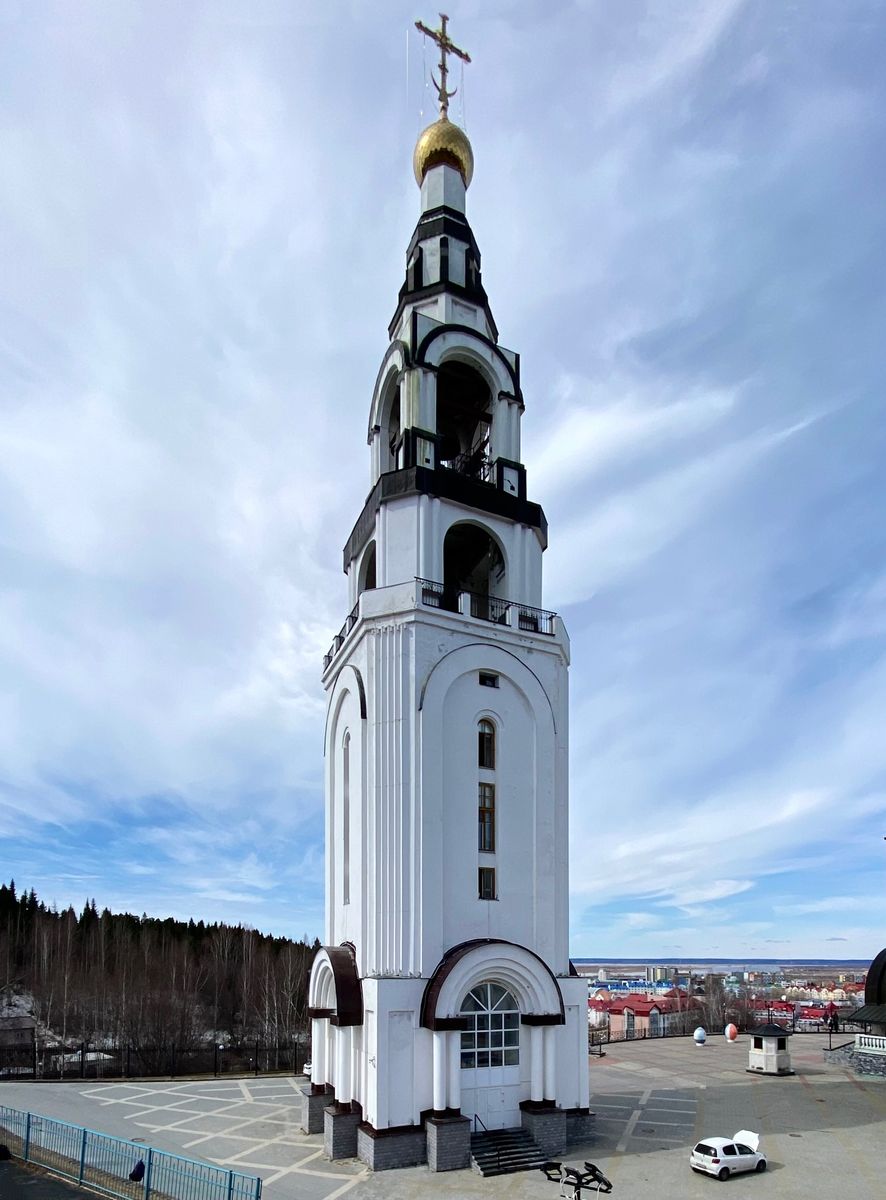 Колокольня, дополнительная информация. Кафедральный собор Воскресения Христова, Ханты-Мансийск (Ханты-Мансийский район и г. Ханты-Мансийск, Ханты-Мансийский автономный округ)