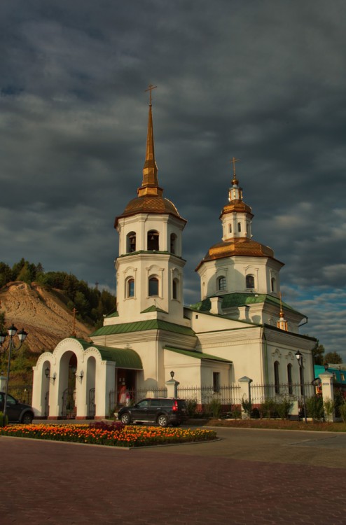 Церковь Покрова Пресвятой Богородицы в Самарове (новая), Ханты-Мансийск (Ханты-Мансийский район и г. Ханты-Мансийск, Ханты-Мансийский автономный округ). фасады