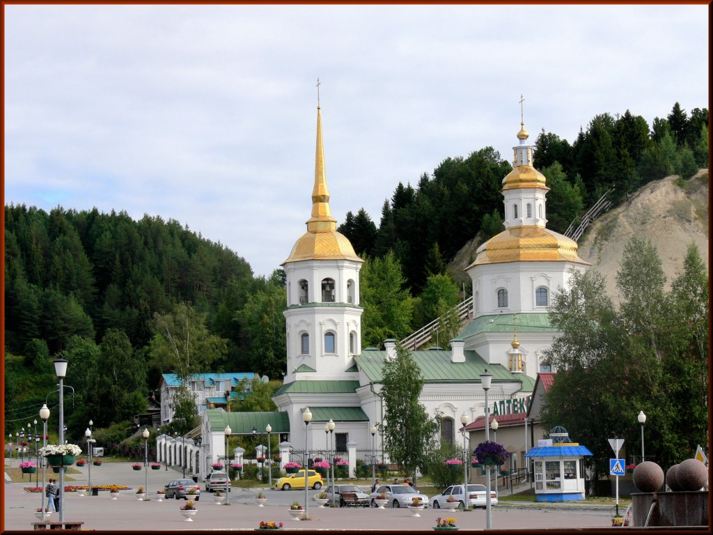 Ханты-Мансийск. Церковь Покрова Пресвятой Богородицы. фасады