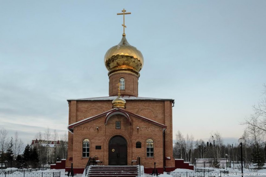 Стрежевой. Церковь Николая Чудотворца. фасады