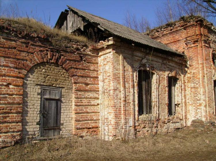 Церковь Успения Пресвятой Богородицы, Красный Городок (Ферзиковский район, Калужская область). архитектурные детали