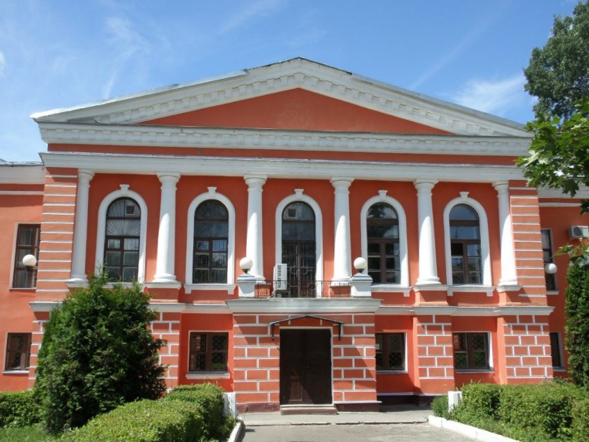 Церковь Калужской иконы Божией Матери при архиерейском доме, Калуга (Калуга, город, Калужская область). фасады, Архиерейский  дом