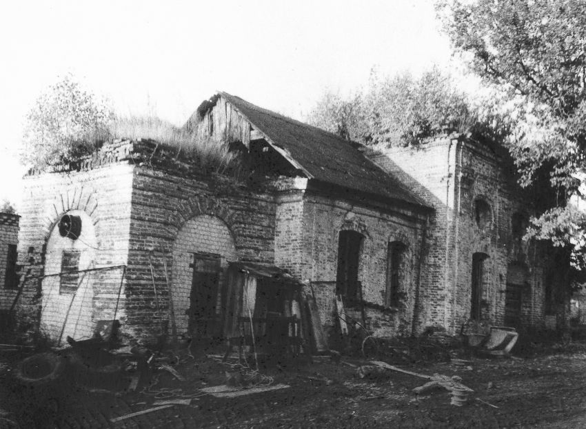 Церковь Успения Пресвятой Богородицы, Красный Городок (Ферзиковский район, Калужская область). фасады