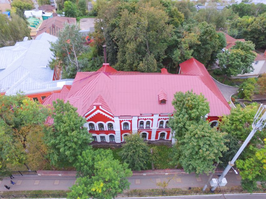 Церковь Калужской иконы Божией Матери при архиерейском доме, Калуга (Калуга, город, Калужская область). общий вид в ландшафте, Вид с севера, фото с квадрокоптера