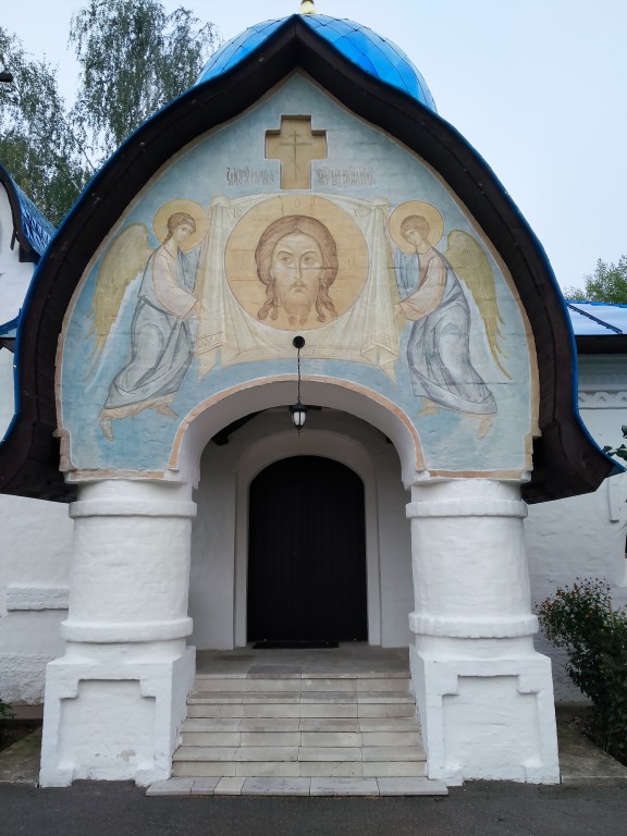Церковь Рождества Пресвятой Богородицы, Надовражино (Истринский городской округ и ЗАТО Восход, Московская область). архитектурные детали