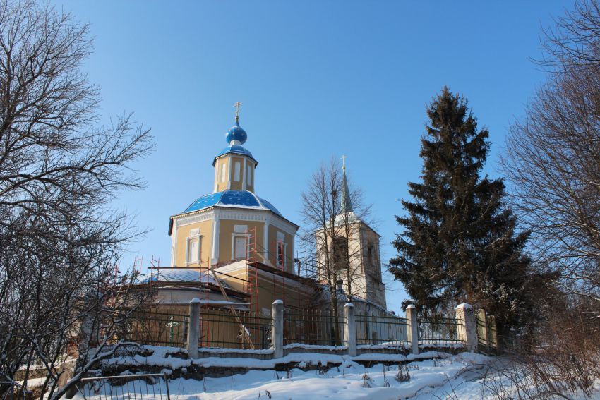 Церковь Покрова Пресвятой Богородицы, Карижа (Малоярославецкий район, Калужская область). фасады, Вид с северо-востока